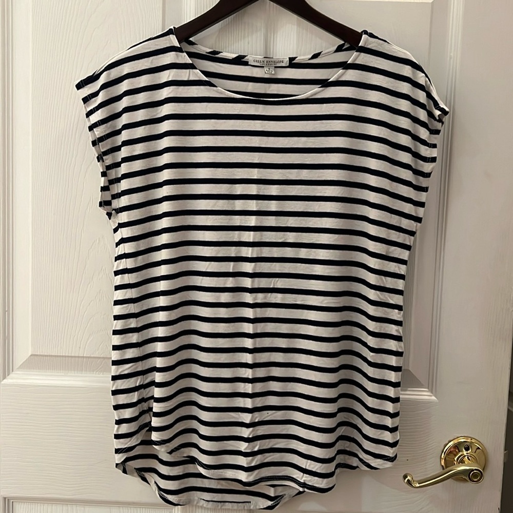 Women’s Blue and white striped top. size Large